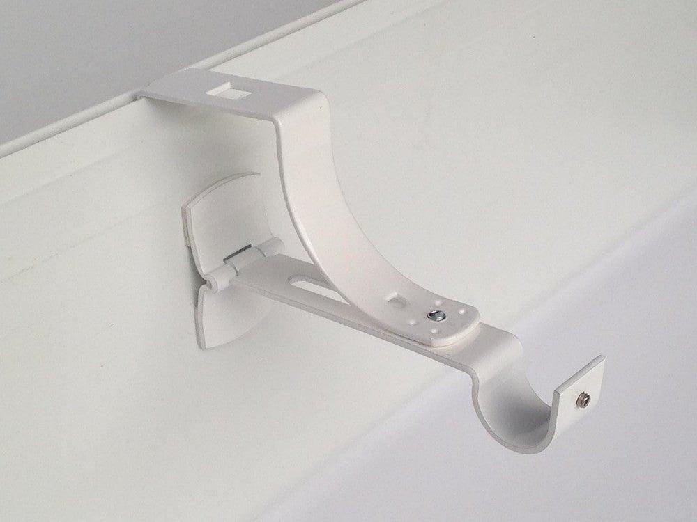 Fúrás nélküli tartó függönyrúdhoz, 20 mm átmérőjű - fehér színben - Outlet24
