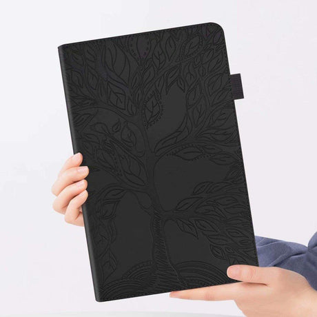 iPad 7 / 8 10,2" Bőr Pénztárcás Tok, Kártyatartóval és Kitámasztóval, Fa Mintával (Fekete) - Outlet24
